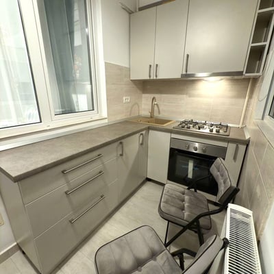 Location d’un appartement lumineux et chaleureux de 2 pièces, Chiajna, Bucarest, Roumanie